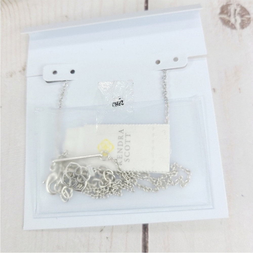 Kendra Scott Cory Necklace - Picture 6 of 7